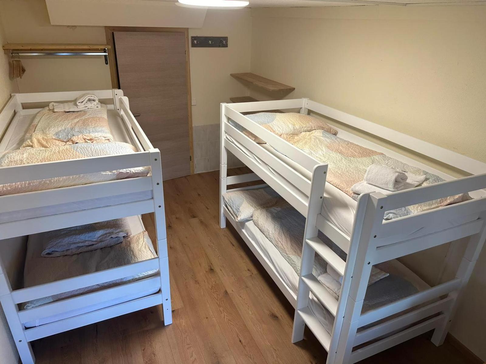 باربان Hostel By Grischalodge المظهر الخارجي الصورة